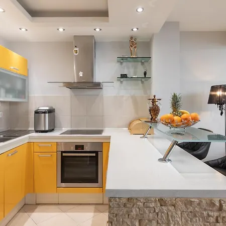 Apartmán Luxury Sky With Sea View And Whirlpool