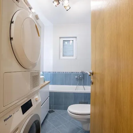 Luxury Sky With Sea View And Whirlpool Makarska